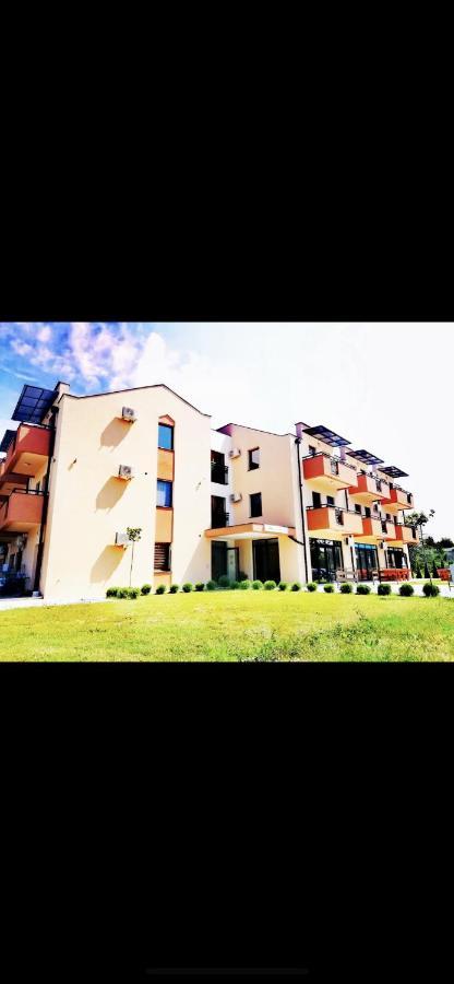 Apartmani Borova 2 เวลิโก กราดิชเต ภายนอก รูปภาพ