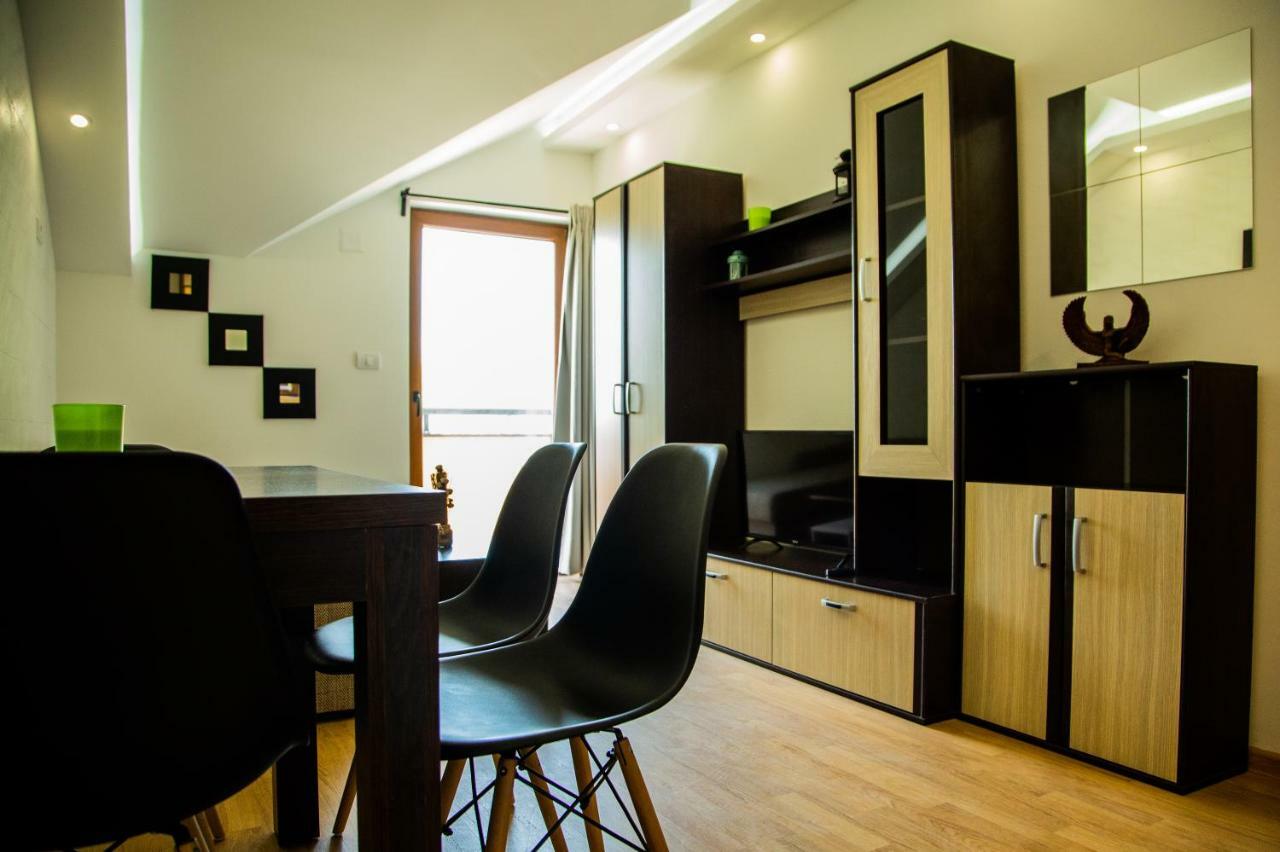 Apartmani Borova 2 เวลิโก กราดิชเต ภายนอก รูปภาพ