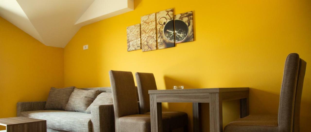 Apartmani Borova 2 เวลิโก กราดิชเต ภายนอก รูปภาพ